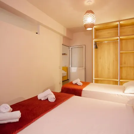 Otel Remanda Velipojë