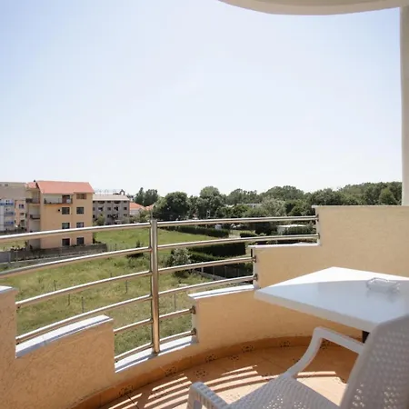 Otel Remanda Velipojë